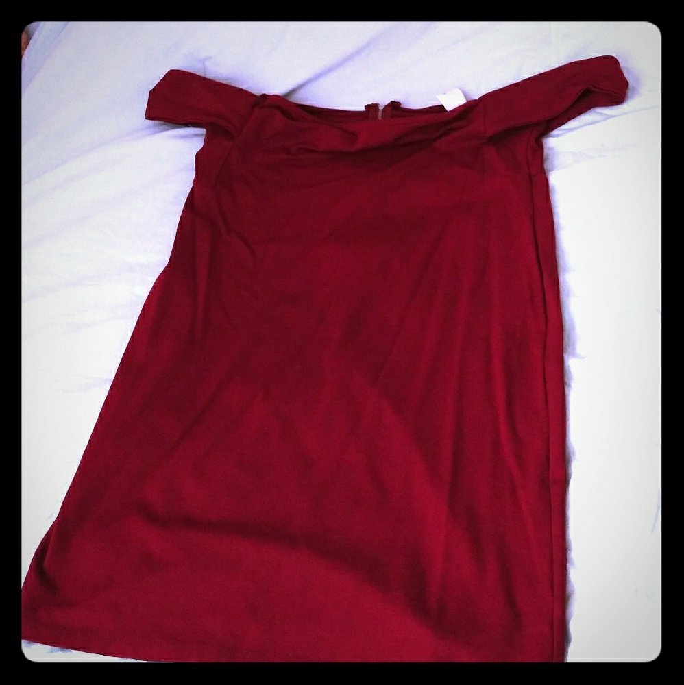Bubble B off shoulder dress